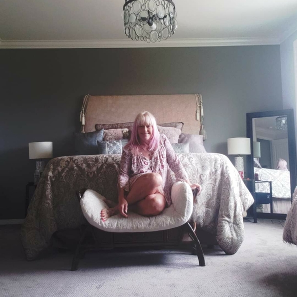 Meet your Posher, V - Picture 5 of 10